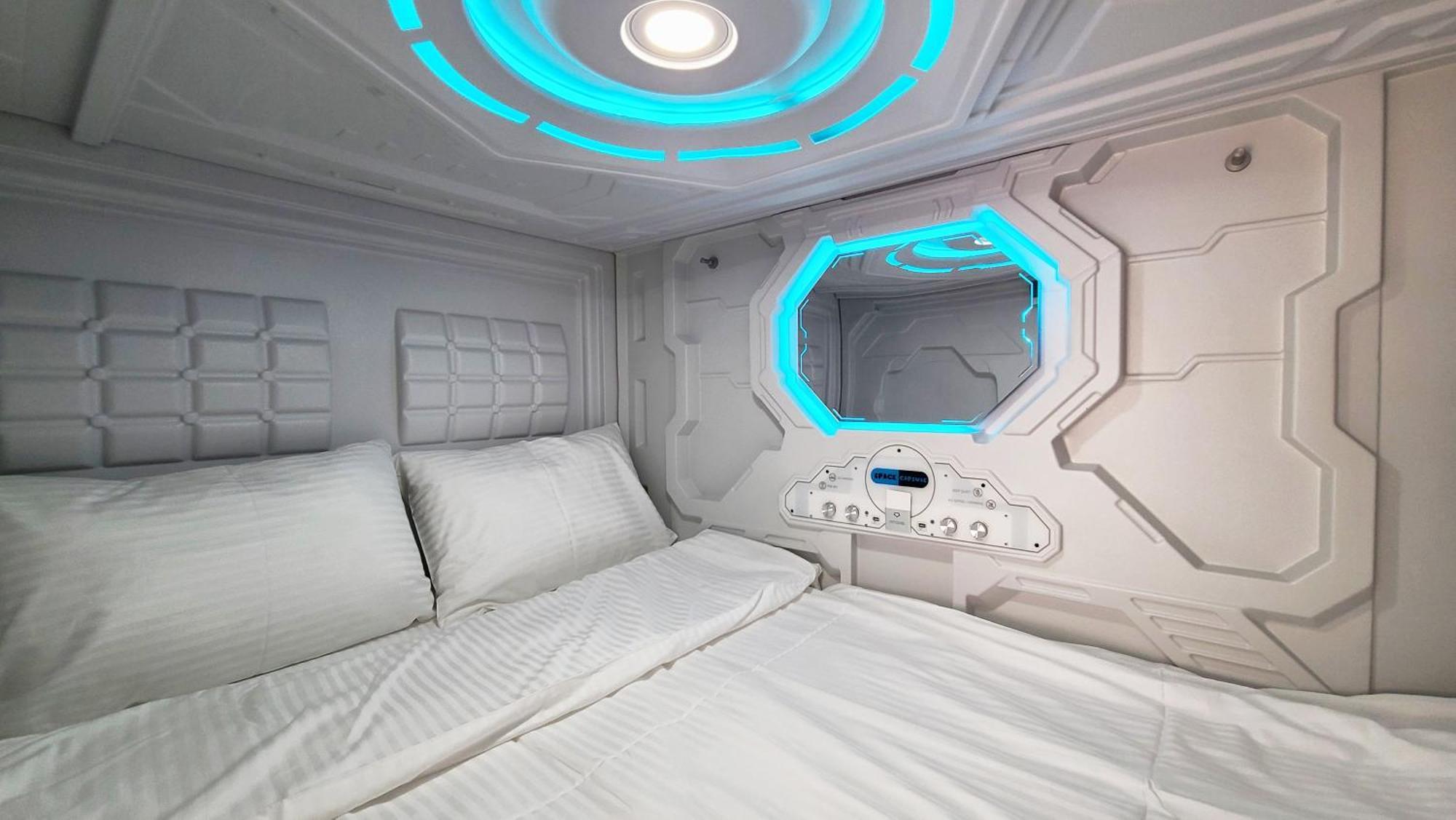 Capsula Hotel Erevan Exterior foto